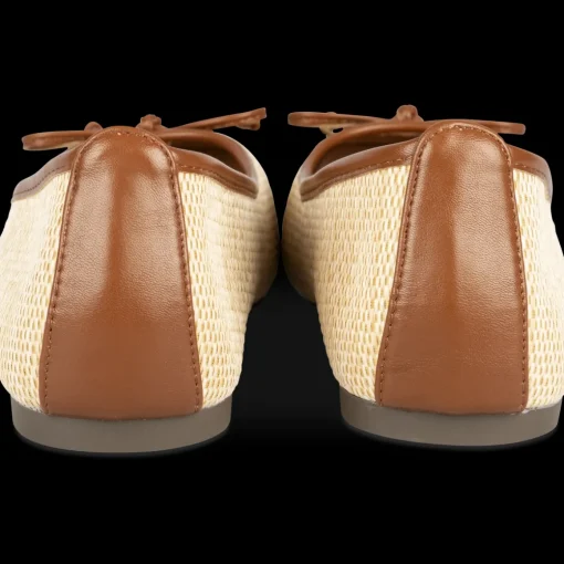 Ballerina's BEIGE