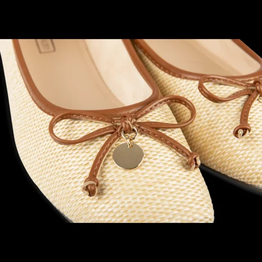 Ballerina's BEIGE
