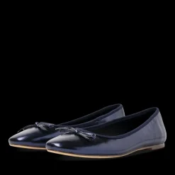 Ballerina's NAVY