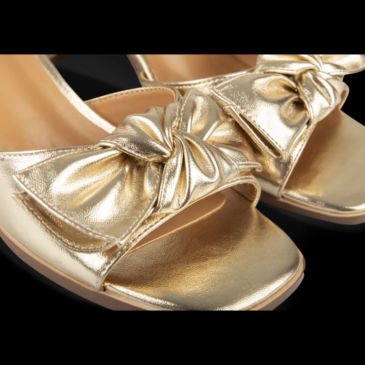 Sandalen GOUD