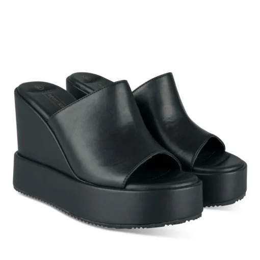 Slippers ZWART
