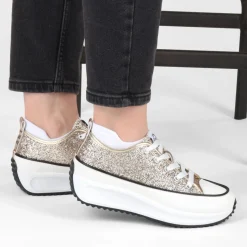 Sneakers GOUD