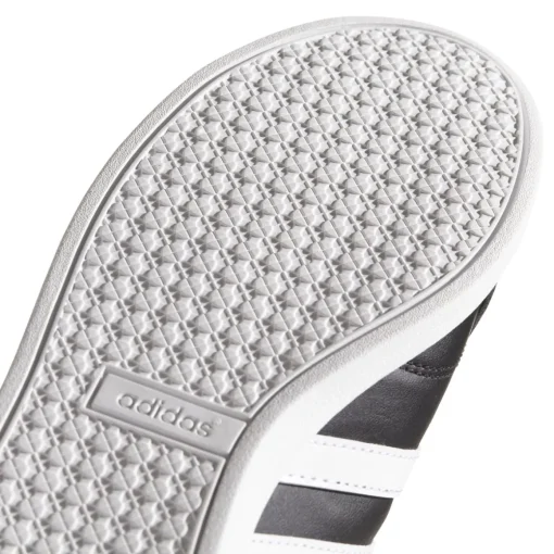 Sneakers ZWART ADIDAS Coneo QT
